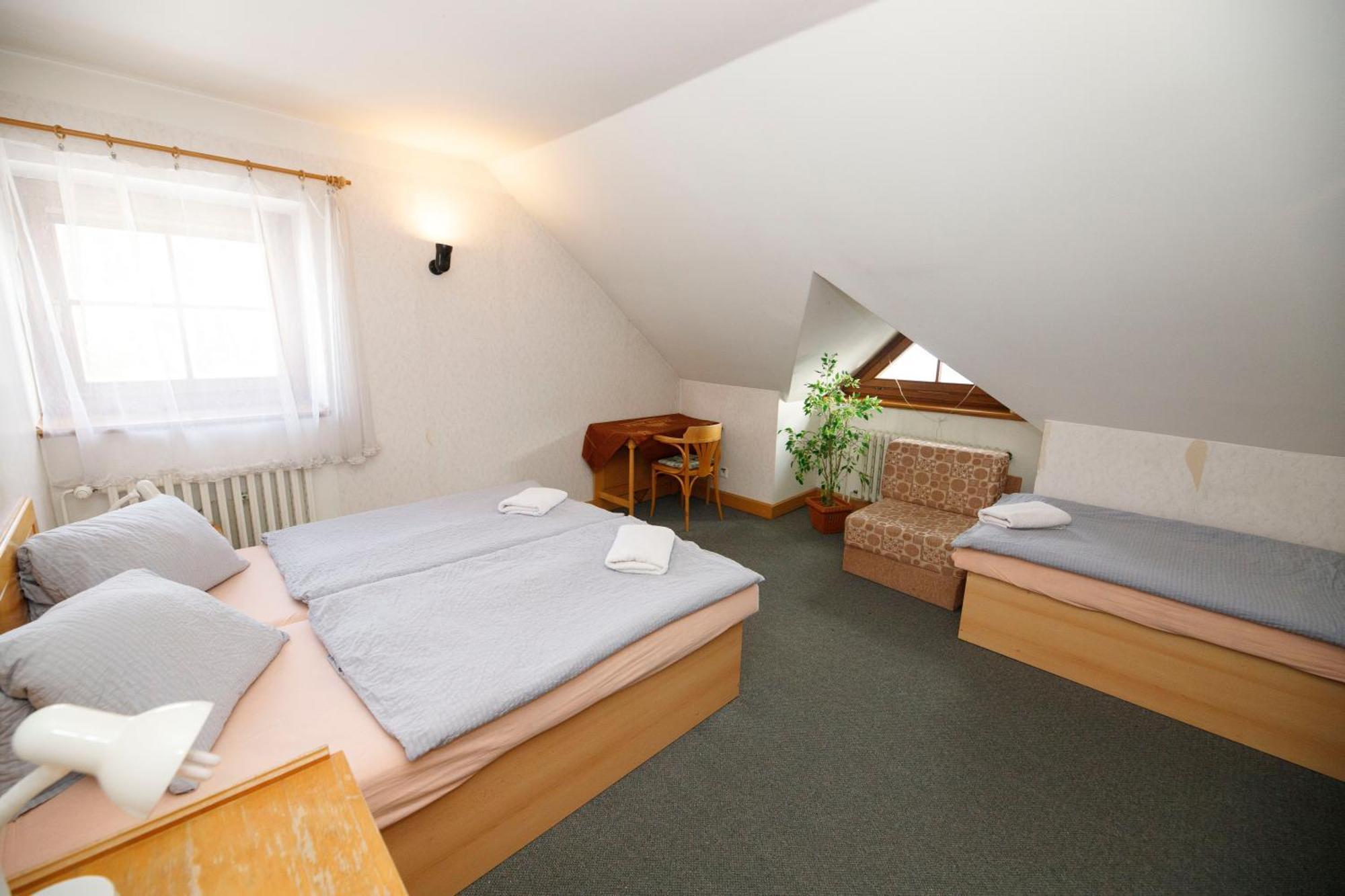 Mala Rennerovka Hotel Strazne Bagian luar foto